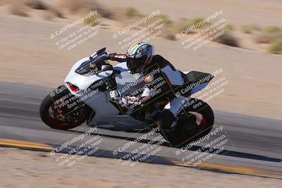 media/Dec-10-2023-SoCal Trackdays (Sun) [[0ce70f5433]]/Turn 9 Inside Set 2 (1115am)/